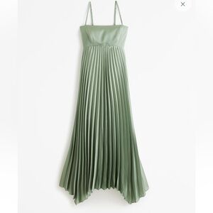 The A&F Giselle Clasp-Back Pleated Midi Dress